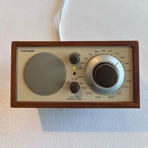 TIVOLI AUDIO MODEL ONE AM/FM RADIO BY HENRY KLOSS WALNUT SPEAKERS TABLE